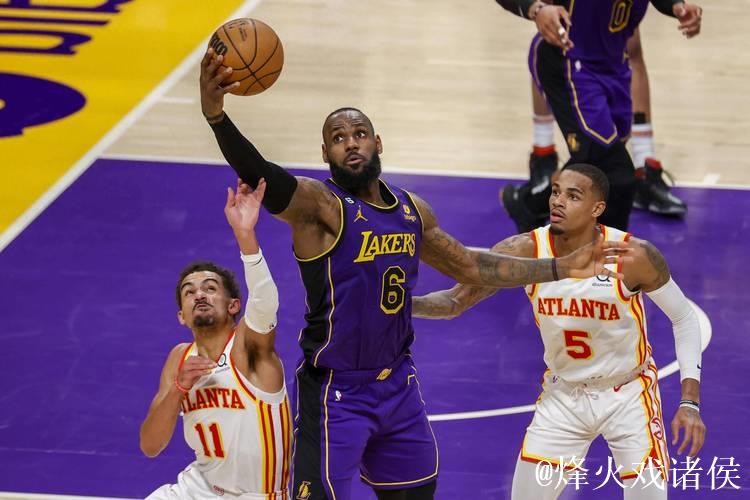 杨31+10+关键一击 詹眉77分难救主 老鹰险胜湖人豪取6连胜 杨31+10+关键一击 詹眉77分难救主 老鹰险胜湖人豪取6连胜